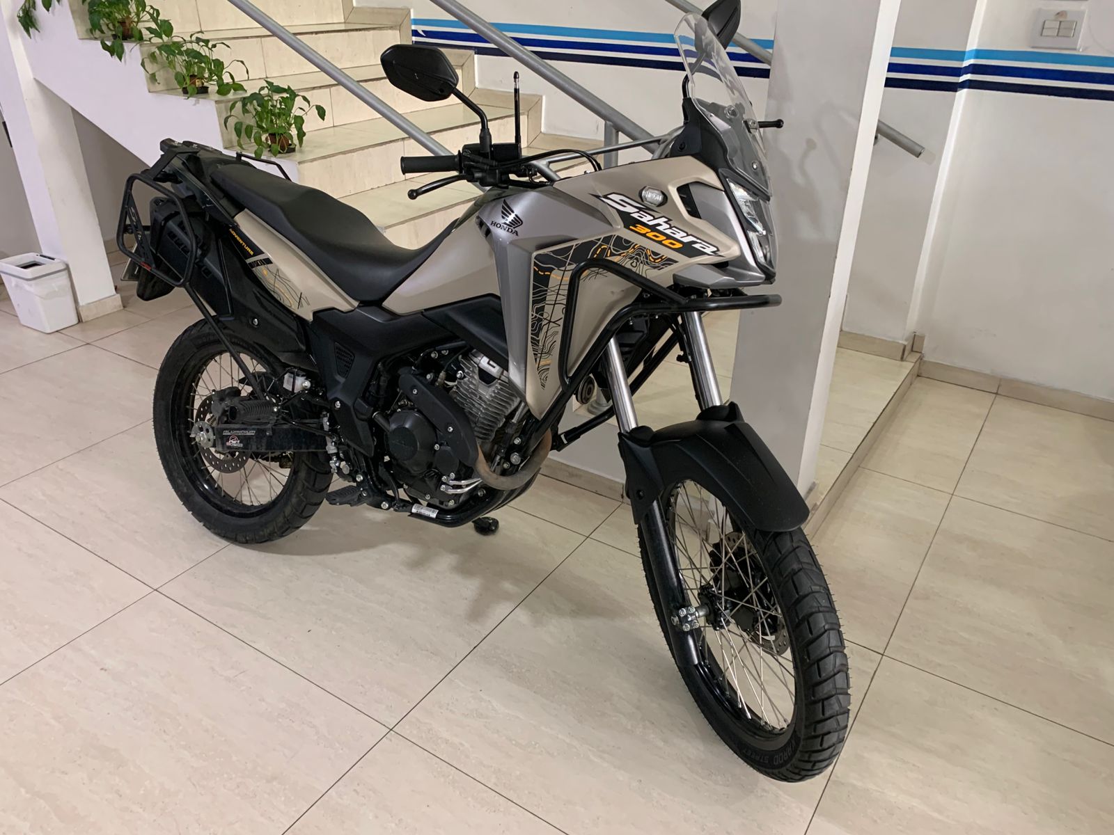 HONDA XRE 300 ADVENTURE