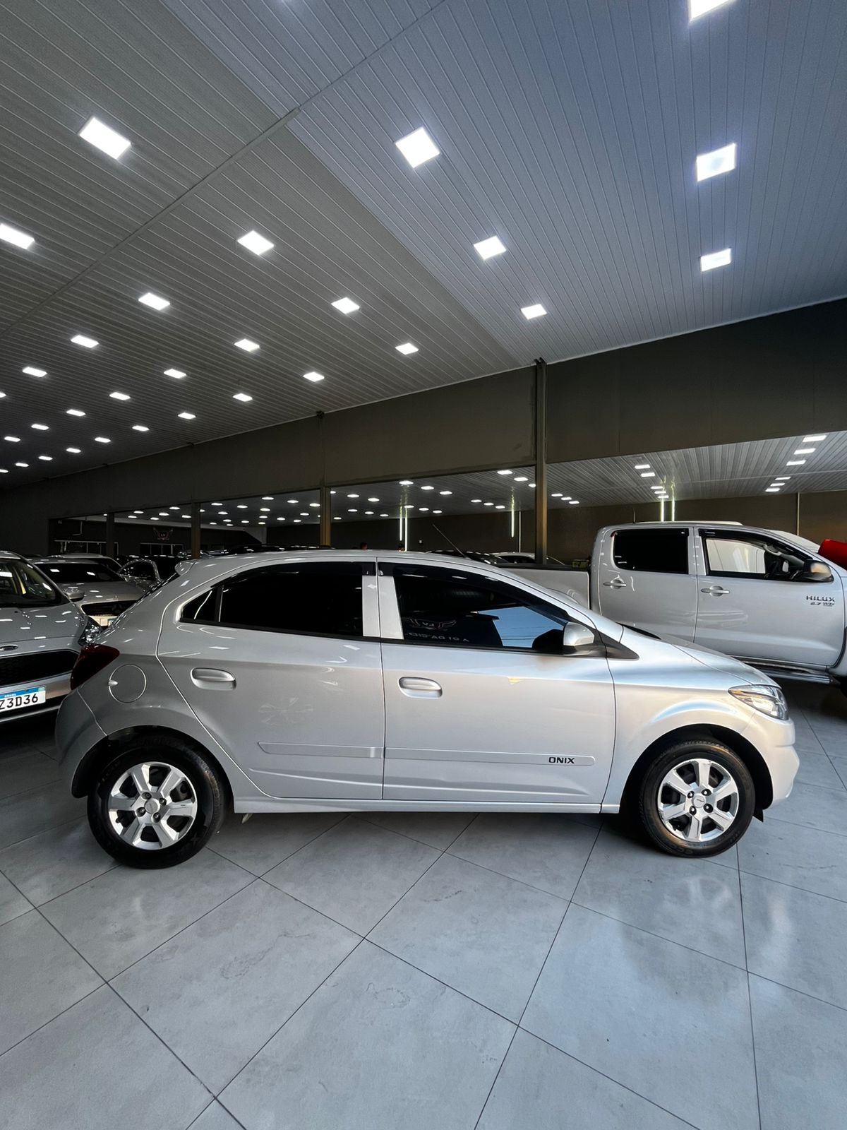 CHEVROLET ONIX 1.0 MPFI LT 8V FLEX 4P MANUAL