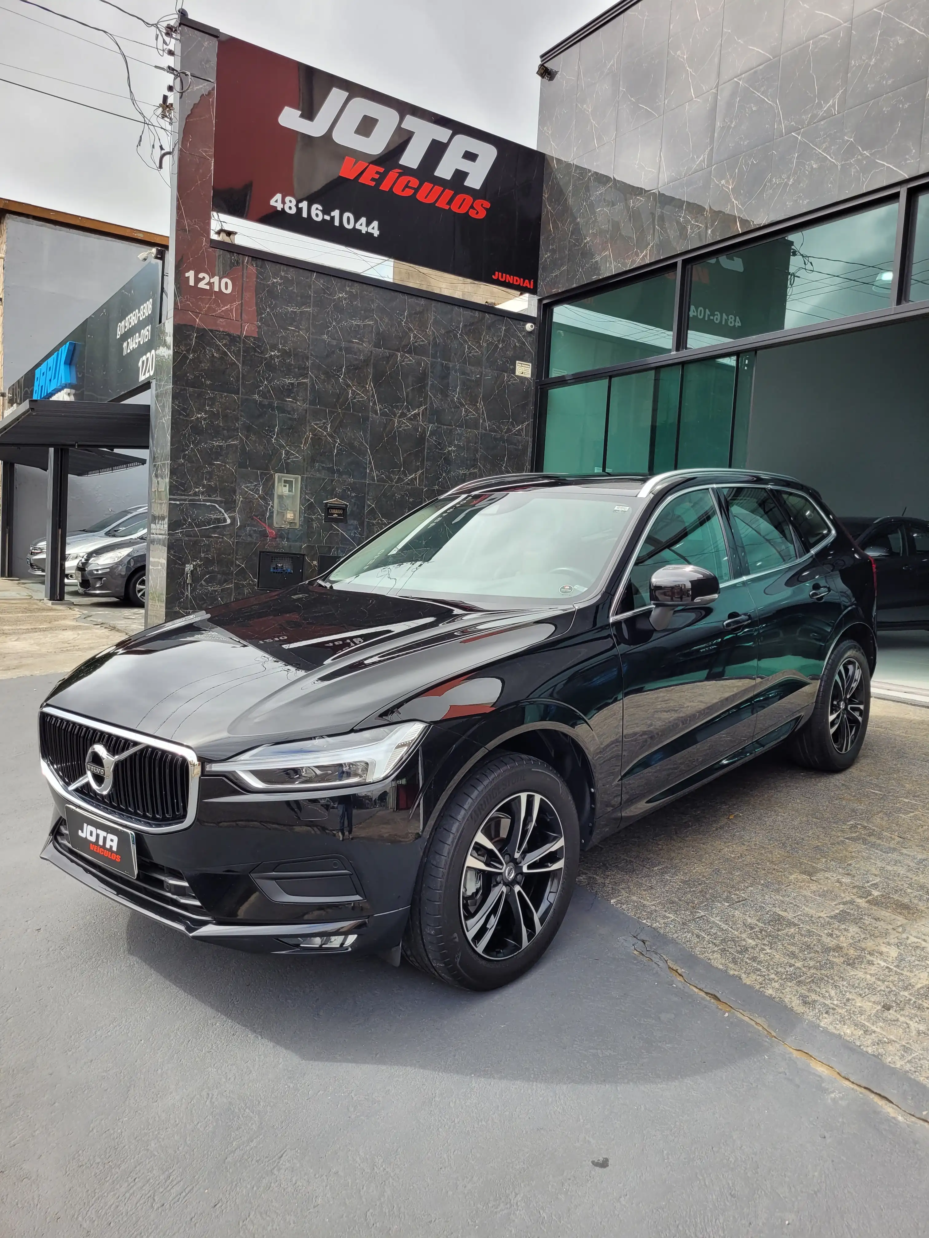VOLVO XC60 2.0 T5 GASOLINA MOMENTUM AWD GEARTRONIC