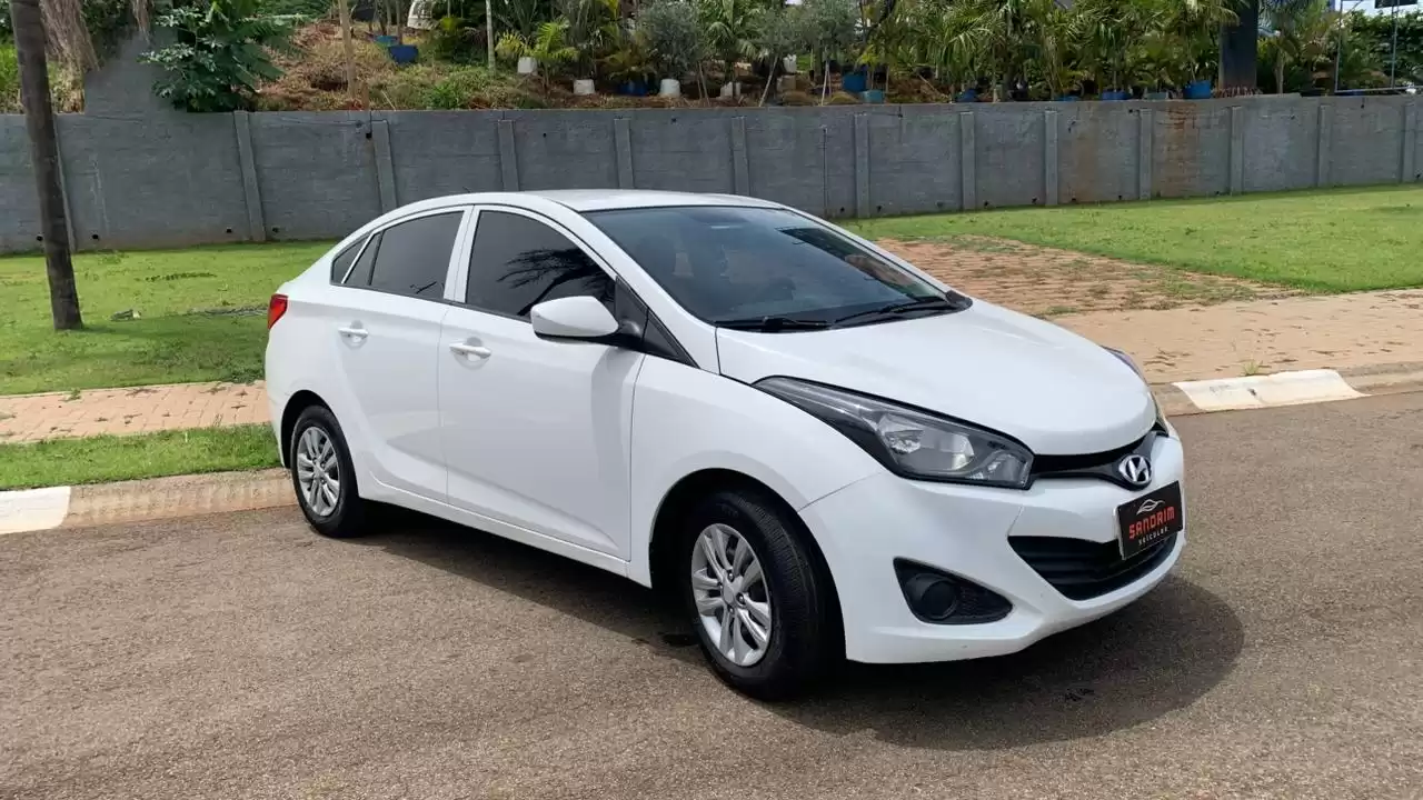 HYUNDAI HB20 1.0 COMFORT 12V FLEX 4P MANUAL