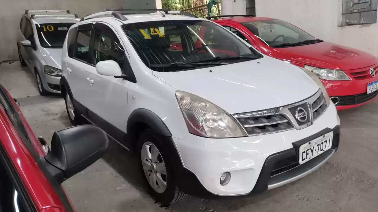 NISSAN LIVINA 1.8 SL X-GEAR 16V FLEX 4P AUTOMÁTICO