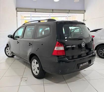 NISSAN GRAND LIVINA 1.8 SL 16V FLEX 4P AUTOMÁTICO